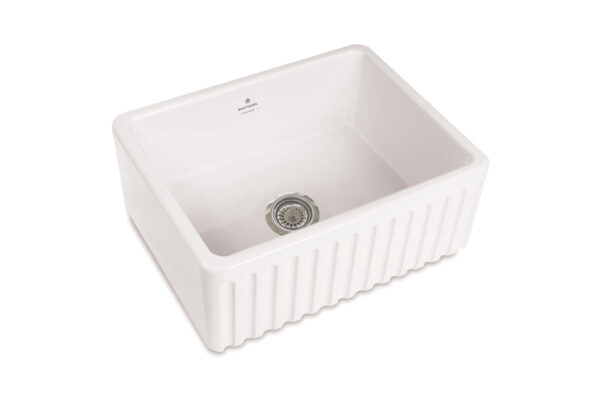 fluted-front-apron-sink
